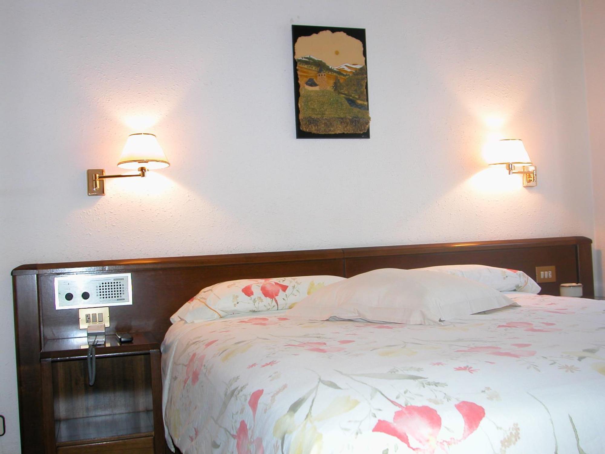 בוסוסט Hosteria Catalana מראה חיצוני תמונה